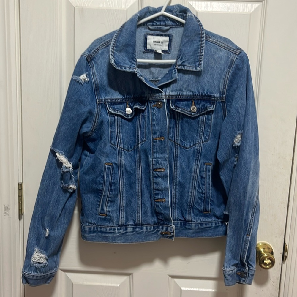 Forever 21 Distressed Denim Jacket Size L
